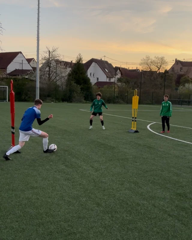 👉Séance spécifique attaquants de ce mardi soir 08/04/2025 ⚒️🔥⚽️
#saiyansoccer #soccer #football #footballcoaching #entrainementdefootball  #sport #alsace #trainingmotivation #nopainnogain #⚽️